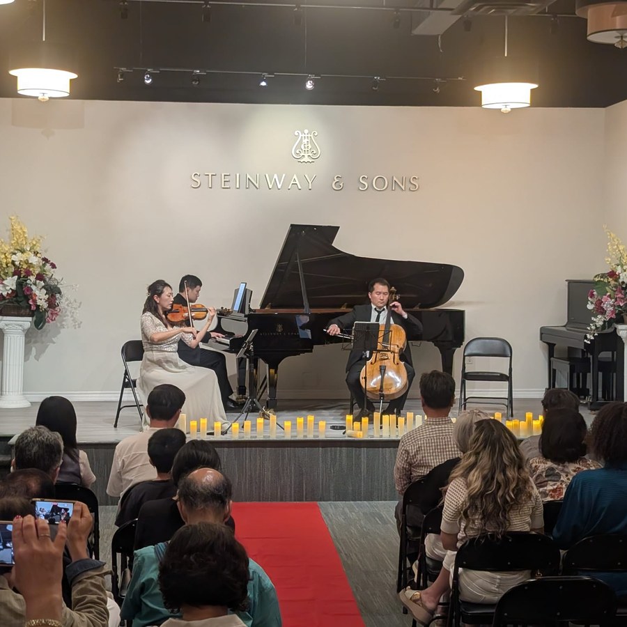 Stella Song performing at Steinway Piano Gallery Toronto